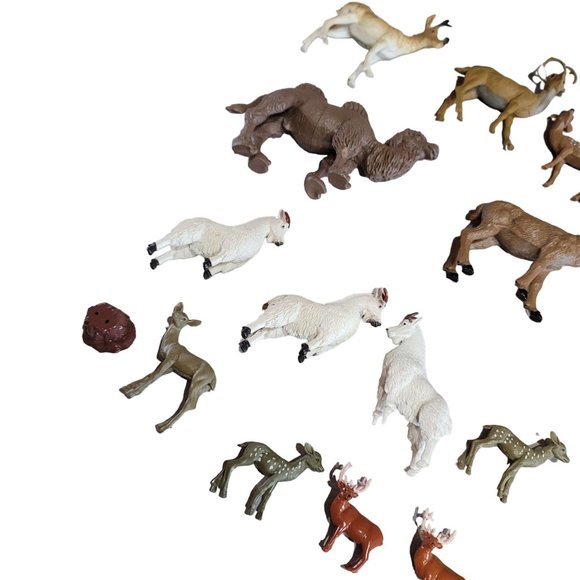 Play farm animals deer playhouse, farm, train sets collectible deer cake toppers - Picture 5 of 11